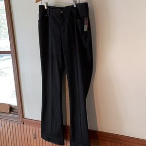 NWT St. John's Bay Women's Black Boot Cut Jeans Size 16W